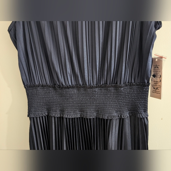 Nanette Lepore Pleated Smocked Mock Neck Midi Dress Navy Blue NWT 10 Elegant - Picture 5 of 11